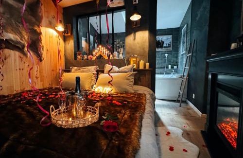 Saint-Maurice Apartment | Romantic Retreat at Le Chalet: Spa & Hot Tub Awaits You!