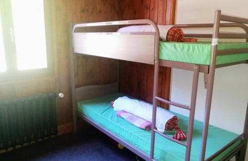 Chamonix-Mont-Blanc Hostel | Discover Le Chamoniard Volant: Family-Friendly Retreat