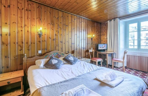 Ifrane Hotel | Discover Le Chamonix: Family-Friendly Dining Awaits!