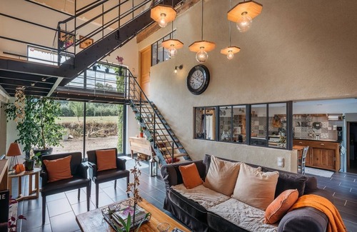 Voussac Bed & Breakfast | Budget-Friendly Le Champ Bagnolet with Pool & Breakfast
