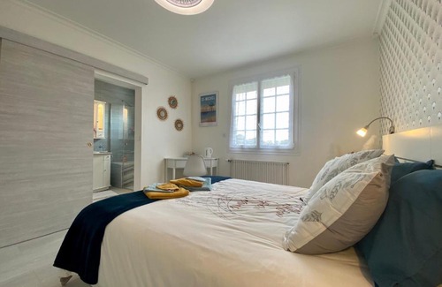 Saint-Michel-Chef-Chef Bed & Breakfast | Discover Elegance at Le Chant des Vagues - Rated 9.5/10