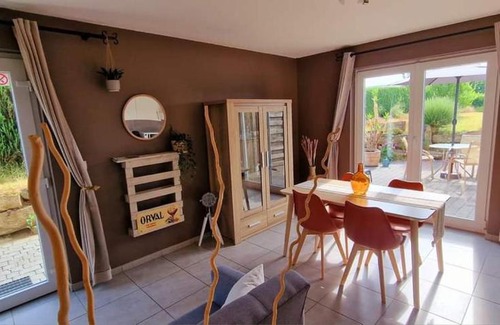 Florenville Apartment | Welcoming Le Chant du Coq: Rated 8.8/10, Family-Friendly
