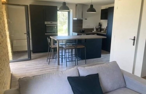 Saint-Aubin-de-Nabirat House | Discover Le Chant des Verdiers: Eco-Friendly Retreat with Spa