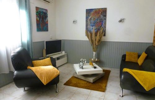 Bas-Vernet Apartment | Convenient Hotel Near Perpignan City Center and Beaches