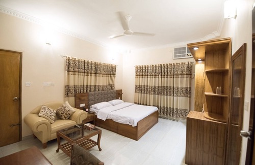 Gulshan House | Budget-Friendly Retreat at Le Chateau in Gulshan