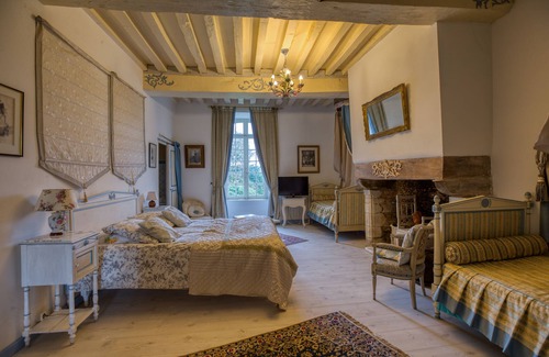 Poligne House | Experience Tranquility at le Chateau du Bois Glaume