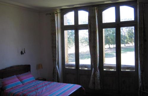 Villaines-la-Juhel Bed & Breakfast | Discover Le Chateau du grand Coudray: Pet-Friendly Retreat