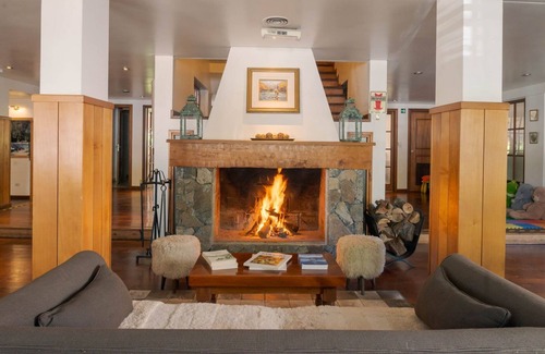 Lanin National Park Hotel | Discover Le Chatelet Hotel: Family-Friendly with Spa & Pool