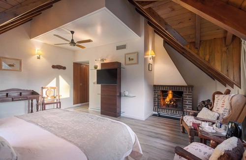Lanin National Park Hotel | Discover Le Chatelet Hotel: Family-Friendly with Spa & Pool