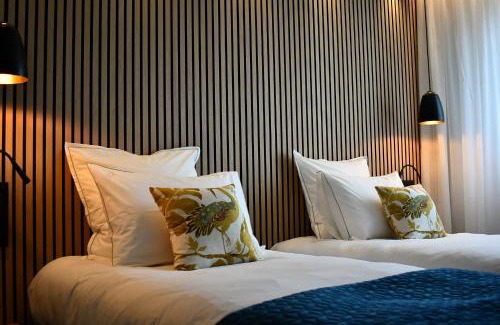 Giffaumont-Champaubert Hotel | Pet-Friendly Le Cheval Blanc: A Family Retreat by Lac du Der