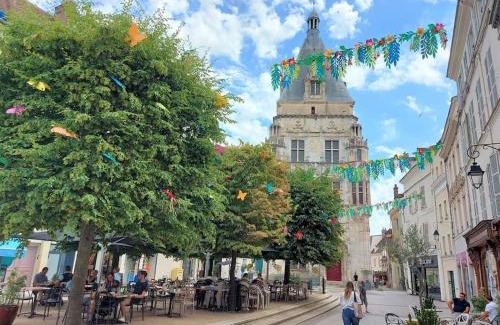 Dreux Apartment | Chic Ethnic Retreat in Dreux - Family-Friendly Comfort