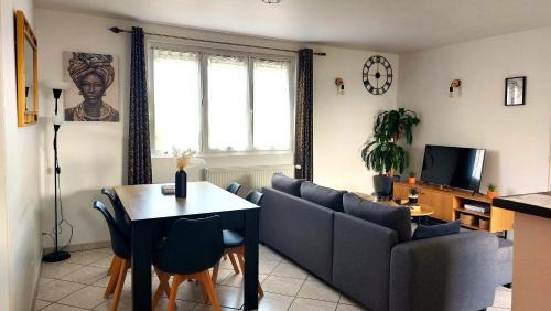Dreux Apartment | Chic Ethnic Retreat in Dreux - Family-Friendly Comfort