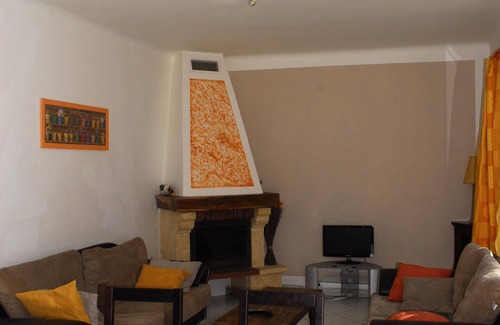 Arles House | Unique Gite in Authentic Camargue Farmhouse with Spa