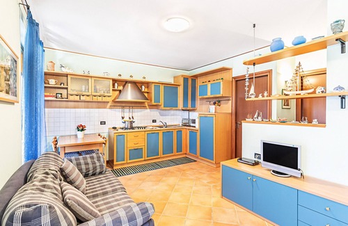 Manerba del Garda Apartment | Experience Le Cicorie 8/P1 Apartment with Pool and Lake View