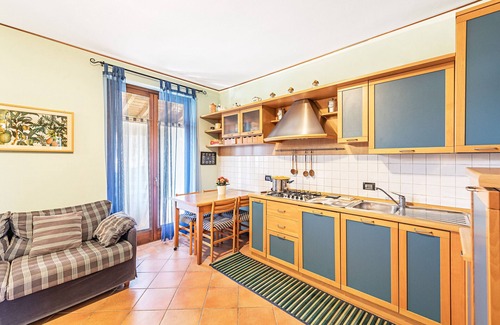 Manerba del Garda Apartment | Experience Le Cicorie 8/P1 Apartment with Pool and Lake View