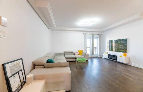 Rouyn-Noranda Apartment | Le Cinq Étoiles