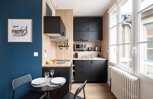 Graslin - Commerce Apartment | Relaxing Retreat: LE CINQ in the Heart of Nantes