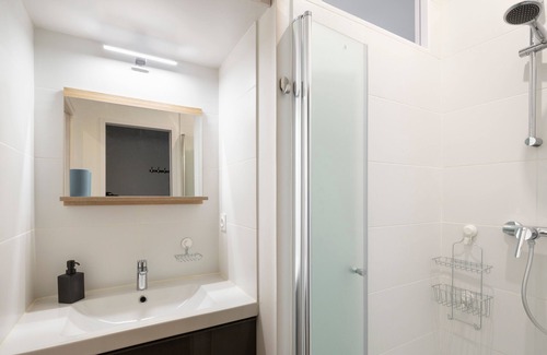 Graslin - Commerce Apartment | Relaxing Retreat: LE CINQ in the Heart of Nantes