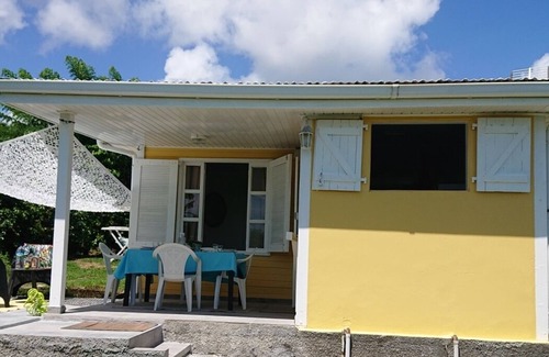 Trois-Rivieres House | Cozy Le Cirik: 1 Bedroom Retreat Steps from the Beach