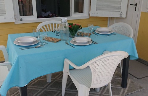 Trois-Rivieres House | Cozy Le Cirik: 1 Bedroom Retreat Steps from the Beach