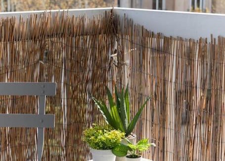 Le Kremlin-Bicetre Apartment | Child-Friendly Retreat at Le Citadin Near Paris Metro