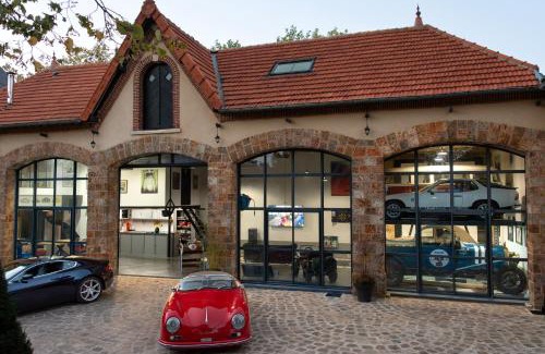 Bonnelles Bed & Breakfast | Discover Le Clocher de la Duchesse: Rated 9.8, Family-Friendly