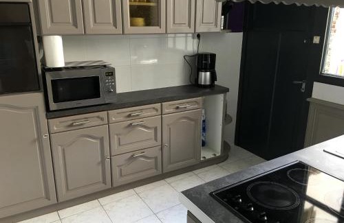Les Epesses House | Family-Friendly Retreat at Le Clos D'Isabeau with Kitchen