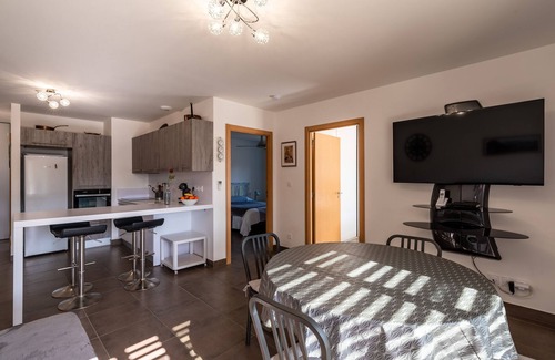Oletta Apartment | Mountain View Retreat at Le Clos d'Oletta with Spa & Kitchen