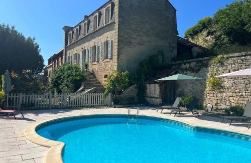 Vezac Bed & Breakfast | Oceanfront Retreat at Le Clos de l’Âne Dentelle - Rated 9.8