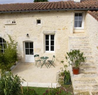 Tesson House | Serene Oceanfront Retreat at Le Clos de Tesson, Rated 9.6