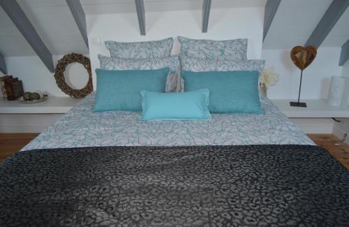 Plogonnec House | Family-Friendly Getaway at Le Clos des Agapanthes