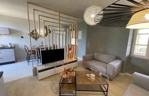 Saint-Medard Apartment | Discover Le Clos Des Buis: Oceanfront Retreat with Spa