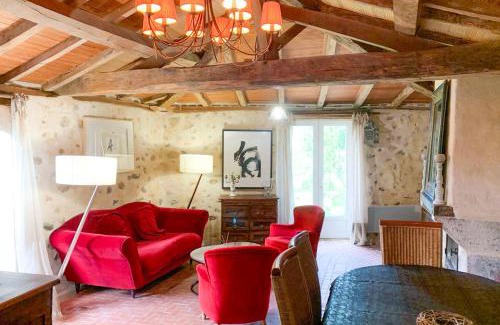 Saint-Amand-sur-Sevre House | Discover Le Clos des Écorcins: Pet & Child Friendly Stay