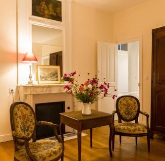Nouan-sur-Loire Bed & Breakfast | Relax at Le Clos Des Ormeaux with Oceanfront Views