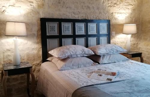 Nuaille d'Aunis Bed & Breakfast | Exceptional Le Clos des Treilles: Family-Friendly Retreat