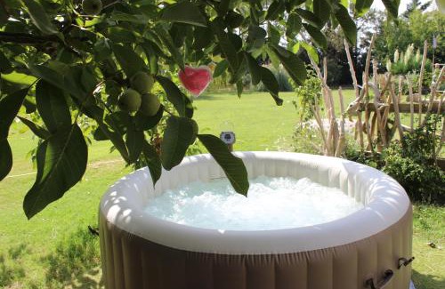 Tarascon House | Discover Le Clos des Vergers: Pet-Friendly & Family-Ready