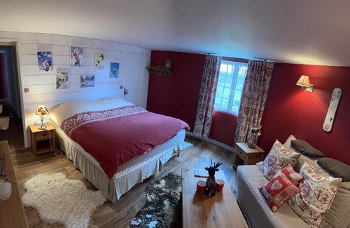 Mezieres-en-Brenne Bed & Breakfast | Pet-Friendly Getaway at Le Clos des Vigneaux, Rated 9.4