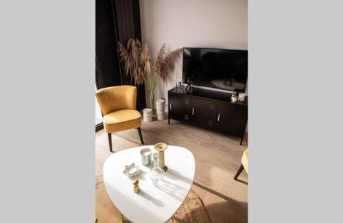 Longuenesse House | Discover Le Clos du fond Cailloux - Family-Friendly Retreat