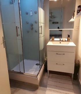 Bourges Apartment | Discover Le Clos du Poète: Guest Rated 8.9/10