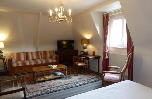 Saint-Briac-sur-Mer Bed & Breakfast | Pet-Friendly Escape at Le Clos du Pont Martin, 4-Star Stay
