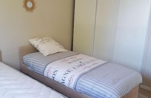 La Chapelle-du-Bourgay House | Family-Friendly Stay at Le Clos du Rhododendron near Dieppe