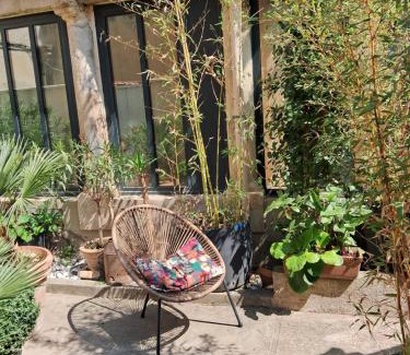 Tarascon Apartment | Oceanfront Retreat at Le Clos du Rouet - Guest Rated 9/10