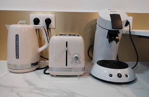 Saint-Aubin-Les-Elbeuf Condo | Serene Getaway at Le Clos des Feugrais with Lake Views