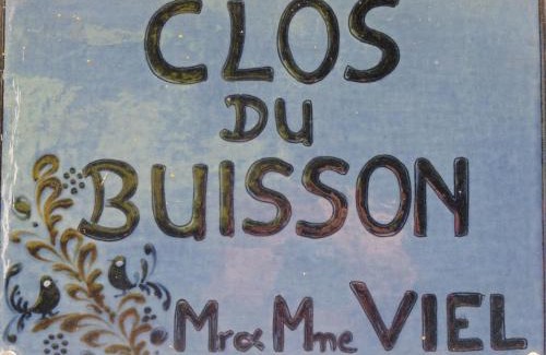 Saint-Aubin-sur-Gaillon House | Discover Le Clos du Buisson: Pet-Friendly Retreat Awaits