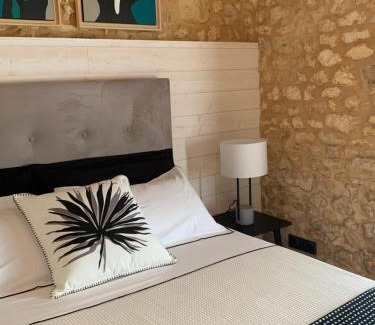 Sainte-Alvere-Saint-Laurent-les-Batons House | Unforgettable Oceanfront Stay at Le Clos 1855 - 10/10 Rated