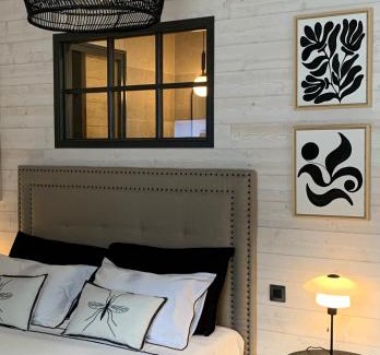 Sainte-Alvere-Saint-Laurent-les-Batons House | Unforgettable Oceanfront Stay at Le Clos 1855 - 10/10 Rated