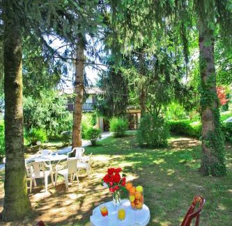 Pradines Hotel | Discover Oceanfront Bliss at Le Clos Grand Hotel