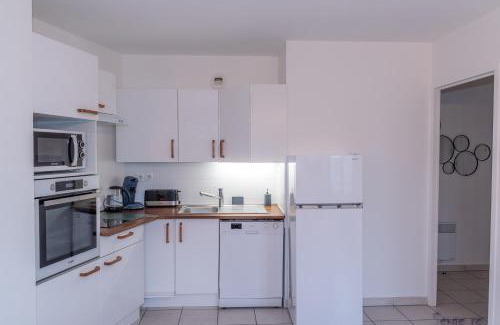 Decines-Charpieu Apartment | Family-Friendly Stay at Le Clos Jaurès near Lyon-Eurexpo