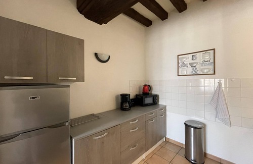 Auxerre Apartment | Modern City View Apartment with Kitchen & Breakfast Options