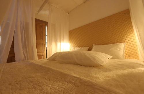 Nancy City Centre Apartment | Elegant Stay near Place Stanislas with Breakfast Included